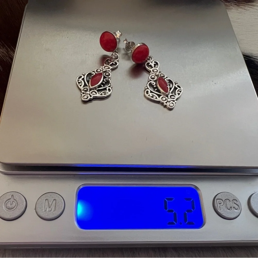 ❤️ Crushed Red Coral Ornate Filigree Bohemian Earrings Post Back Dangles 1.40”L